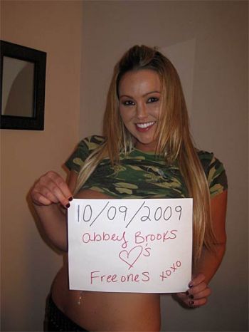 Abbey Brooks joins the FreeOnes Message Board!