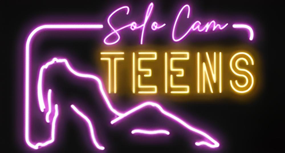 Dildo Play and Anal Adventures with Solo Cam Teens Will Rock Your World!